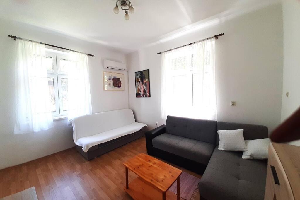 Apartment Apartman M&i *